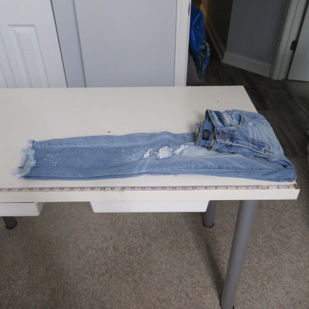 Judy Blue Boyfriend Fit Distressed Paint Splatted Jeans - Picture 14 of 16